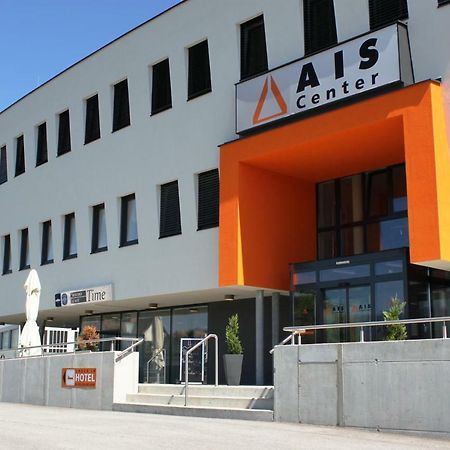 Ais Center Otel Wolfsberg Dış mekan fotoğraf